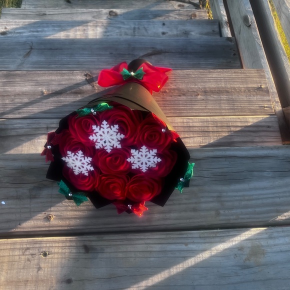 Small winter Christmas gift eternal bouquet - Picture 2 of 6